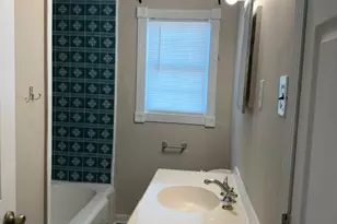 110 W Hunnicutt St, Baytown, TX 77520 - Photo 6