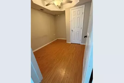 110 W Hunnicutt Street, Baytown, TX 77520 - Photo 4