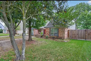 19919 Sundance Dr, Humble, TX 77346 - Photo 2