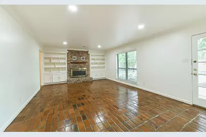 3111 Rockyridge Drive, Houston, TX 77063 - Photo 6