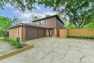 3111 Rockyridge Dr, Houston, TX 77063 - Photo 32