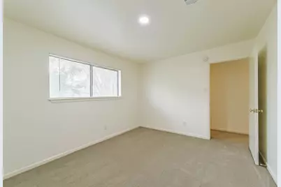 3111 Rockyridge Drive, Houston, TX 77063 - Photo 28