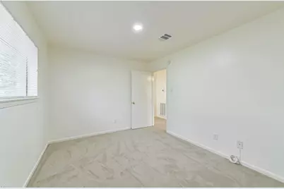 3111 Rockyridge Drive, Houston, TX 77063 - Photo 24
