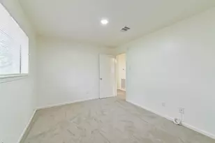 3111 Rockyridge Dr, Houston, TX 77063 - Photo 24