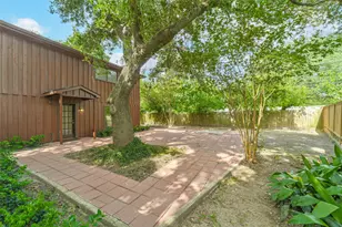 3111 Rockyridge Dr, Houston, TX 77063 - Photo 36