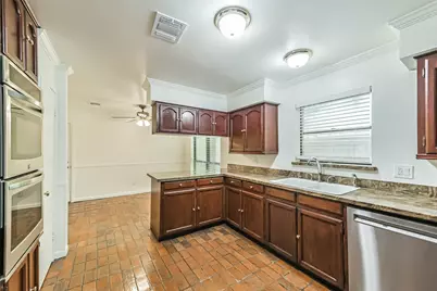 3111 Rockyridge Drive, Houston, TX 77063 - Photo 12
