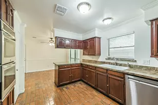 3111 Rockyridge Dr, Houston, TX 77063 - Photo 12
