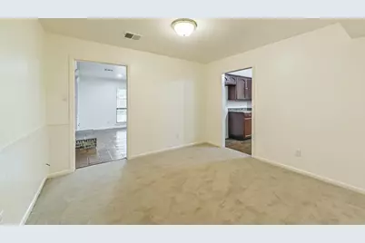 3111 Rockyridge Drive, Houston, TX 77063 - Photo 10