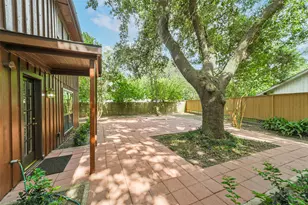 3111 Rockyridge Dr, Houston, TX 77063 - Photo 4
