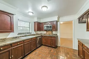3111 Rockyridge Dr, Houston, TX 77063 - Photo 14