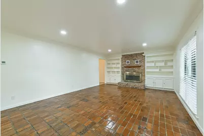 3111 Rockyridge Drive, Houston, TX 77063 - Photo 8