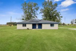 3889 County Rd 155, Alvin, TX 77511 - Photo 2