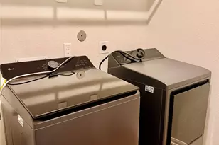 12103 Wooden Mill Ln, Santa Fe, TX 77510 - Photo 16