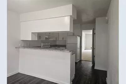 9201 Clarewood Drive #204, Houston, TX 77036 - Photo 4