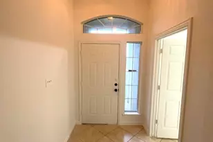 810 Chance Ln, Baytown, TX 77521 - Photo 2