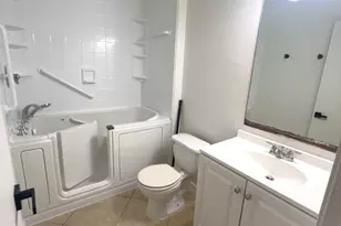 810 Chance Ln, Baytown, TX 77521 - Photo 10