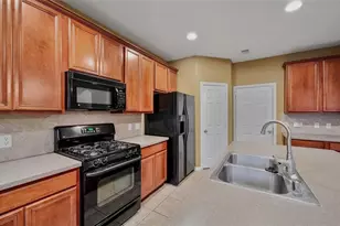 87 W Twinvale Loop, Conroe, TX 77384 - Photo 8