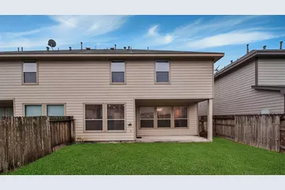 87 W Twinvale Loop, Conroe, TX 77384 - Photo 4