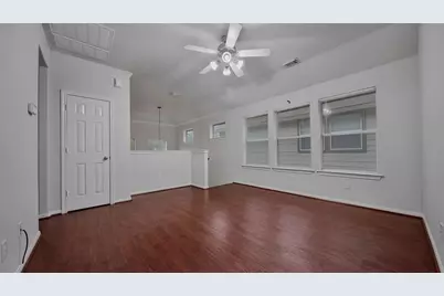 87 W Twinvale Loop, Conroe, TX 77384 - Photo 16