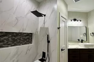 443 Wellshire Dr, West Columbia, TX 77486 - Photo 20