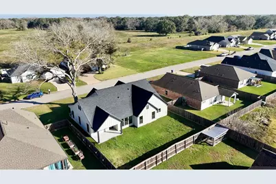 443 Wellshire Drive, West Columbia, TX 77486 - Photo 28