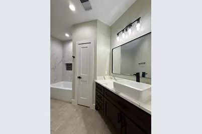 443 Wellshire Drive, West Columbia, TX 77486 - Photo 24