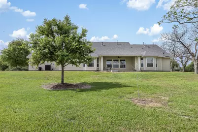 840 E Glenn Street, Bellville, TX 77418 - Photo 26