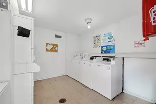 7600 Burgoyne Rd, Houston, TX 77063 - Photo 24