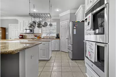 18106 Briden Oak Court, Spring, TX 77379 - Photo 10