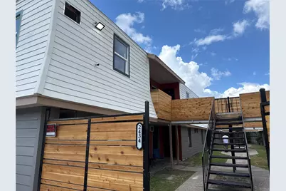 2434 Lidstone Street #2B, Houston, TX 77023 - Photo 2