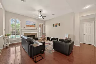6631 Alicant Dr, Sugar Land, TX 77479 - Photo 14