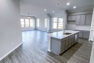 2713 Mackinac Bay Dr, Texas City, TX 77568 - Photo 10