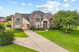 3942 Lake Star Dr, League City, TX 77573 - Photo 2