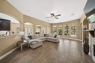 3942 Lake Star Dr, League City, TX 77573 - Photo 12