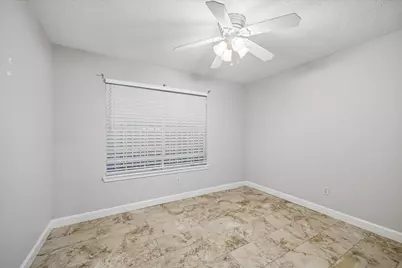 5215 Shady Maple Drive, Houston, TX 77339 - Photo 22