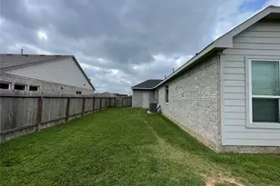 418 Wellshire Dr, West Columbia, UT 77486 - Photo 40