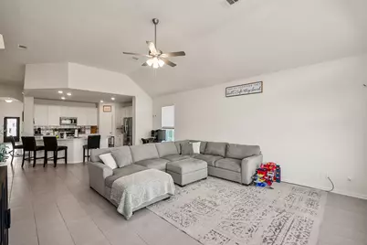 418 Wellshire Drive, West Columbia, UT 77486 - Photo 16