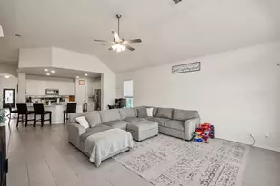 418 Wellshire Dr, West Columbia, UT 77486 - Photo 16