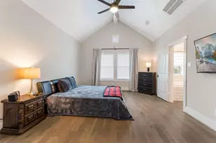 2612 Zemmer Ln, Houston, TX 77008 - Photo 26