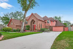 13903 Wilde Forest Ct, Sugar Land, TX 77498 - Photo 2