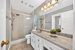 19602 Laurel Park Ln, Houston, TX 77094 - Photo 44