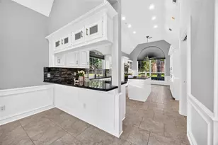 19602 Laurel Park Ln, Houston, TX 77094 - Photo 16