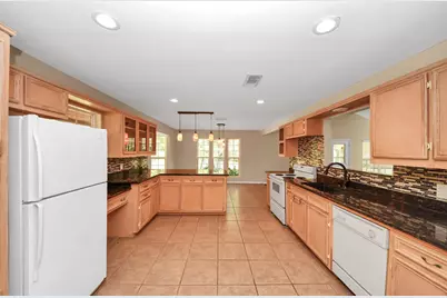 214 County Road 347 S, Cleveland, TX 77327 - Photo 18