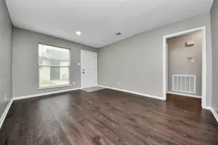1736 Crestdale Dr, Houston, TX 77080 - Photo 14