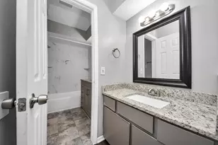 1736 Crestdale Dr, Houston, TX 77080 - Photo 22