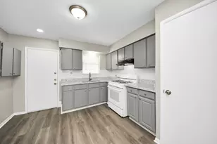 1736 Crestdale Dr, Houston, TX 77080 - Photo 10