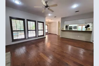 10 Dovewood Place, The Woodlands, TX 77381 - Photo 18