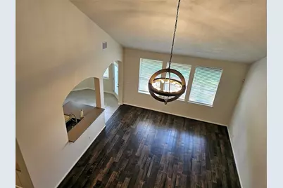 98 W Knightsbridge Drive, The Woodlands, TX 77385 - Photo 8