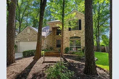 98 W Knightsbridge Drive, The Woodlands, TX 77385 - Photo 2