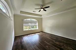 98 W Knightsbridge Dr, The Woodlands, TX 77385 - Photo 16